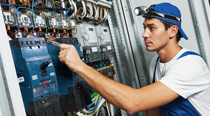 Cайты услуг Электрик у оборудования