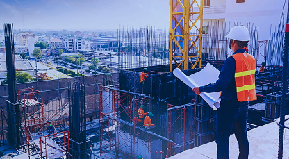 Сайты для строительных компаний Строительная площадка с инженером